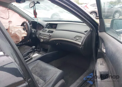 2011 Honda Accord 2.4 Se from USA, damaged, VIN 1HGCP2F69BA136531